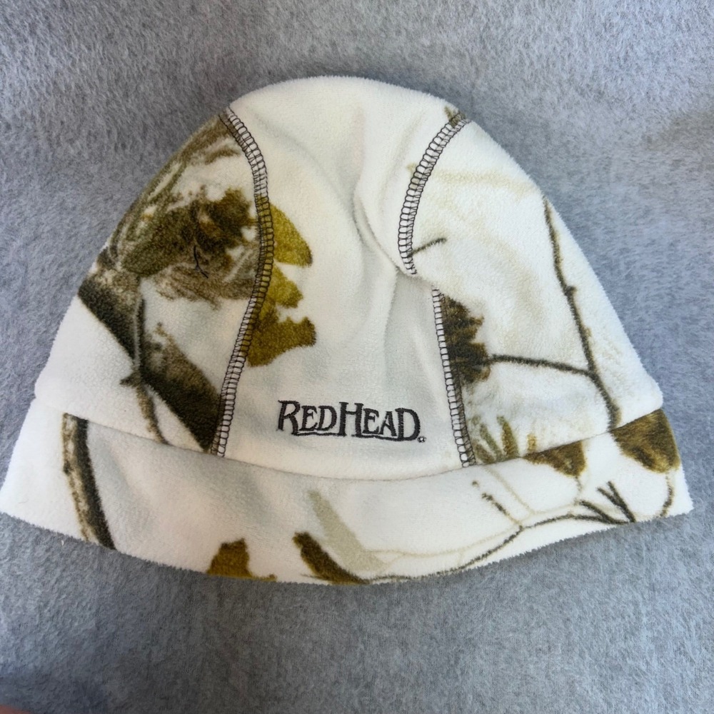 Realtree AP Snow Camo Mens White RedHead Beanie Reversible Fleece Hat OSFM